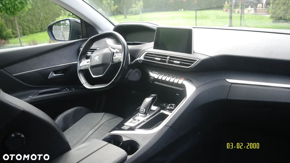 Peugeot 5008 1.2 PureTech Active S&S EAT6 - 13
