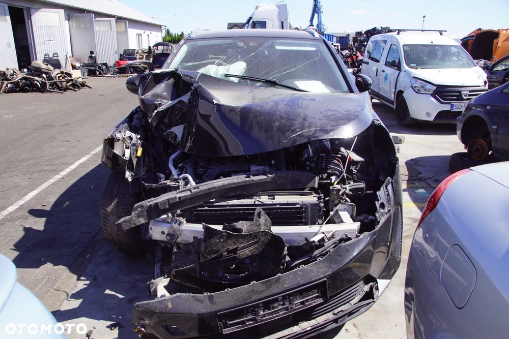 Auto na części - Peugeot 3008 II Lift 1.2 PureTech 130 KM HN05 20R101 KTV 2021R Silnik Skrzynia Drzwi Błotnik Zderzak Klapa Lampa Lusterko Klamka Szyba Deska Kokpit Sterownik Moduł Czujnik Licznik Wyświetlacz Panel - 2