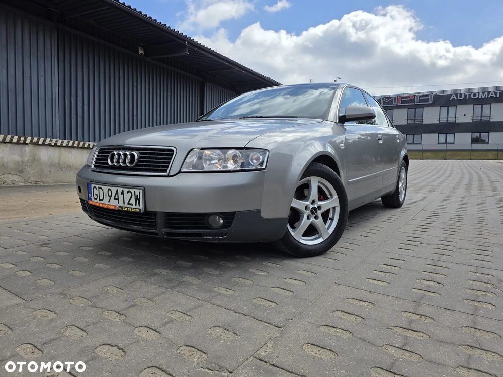 Audi A4 Limousine - 2