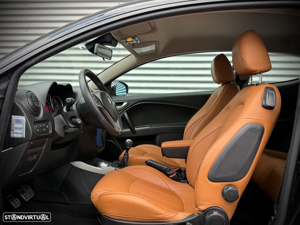Alfa Romeo MiTo 1.3 JTDM ECO Turismo - 8