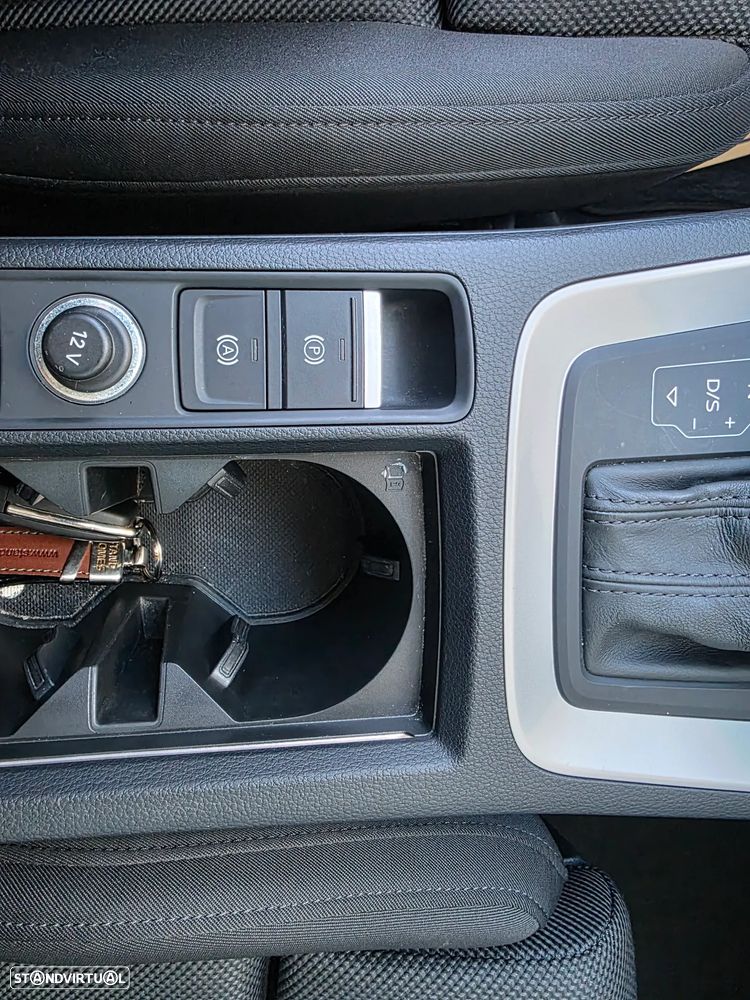 Audi Q3 2.0 TDI Sport S tronic - 23