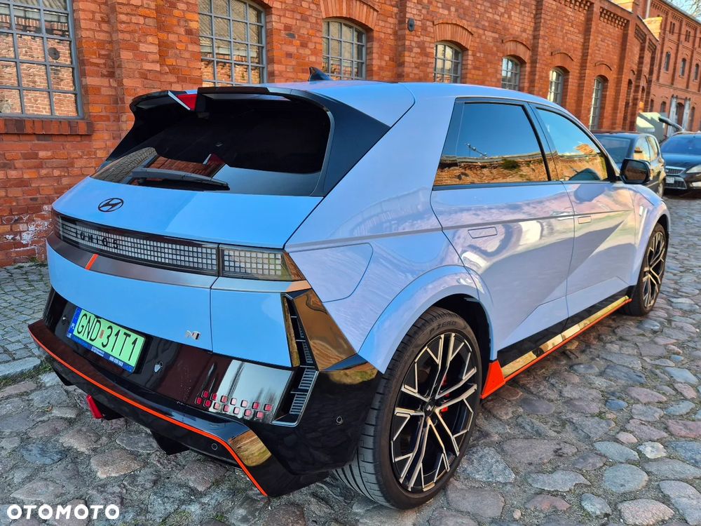 Hyundai IONIQ 5 - 5