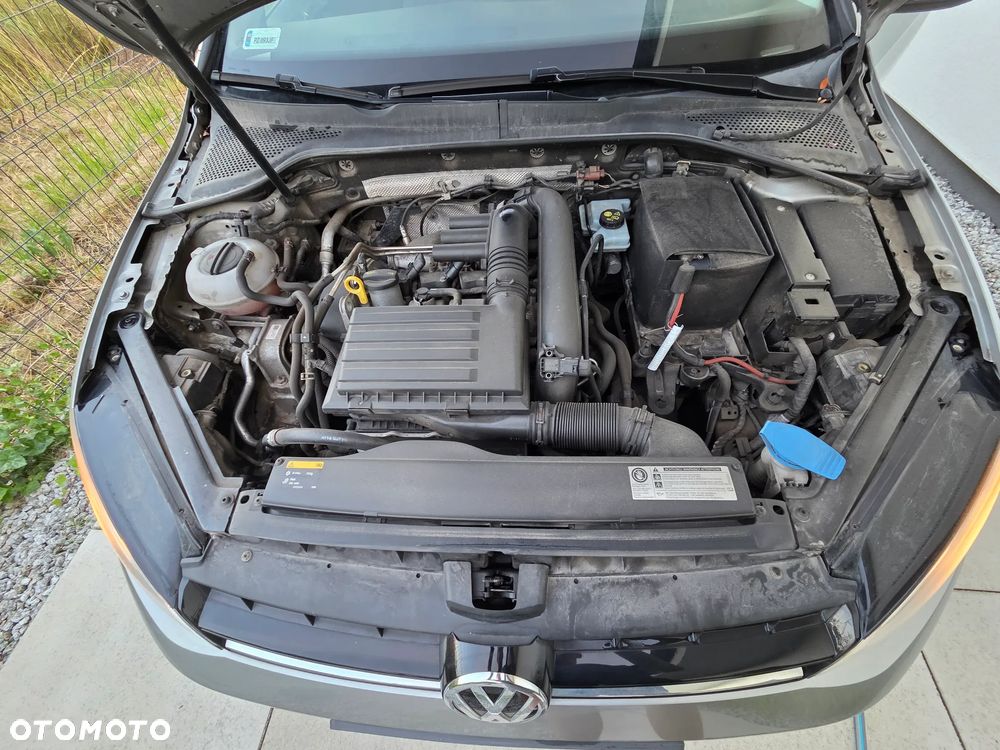 Volkswagen Golf 1.2 TSI BMT Trendline - 12
