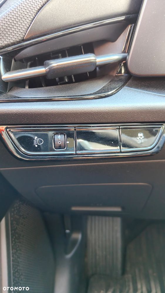Kia Niro e-Niro 64kWh M - 12