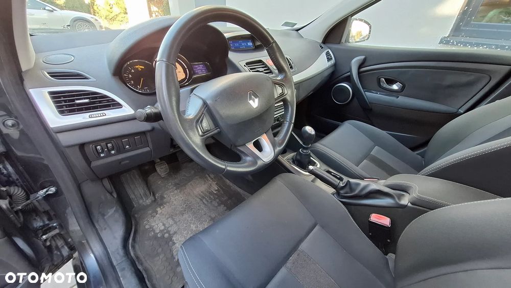Renault Megane 1.5 dCi Privilege - 8