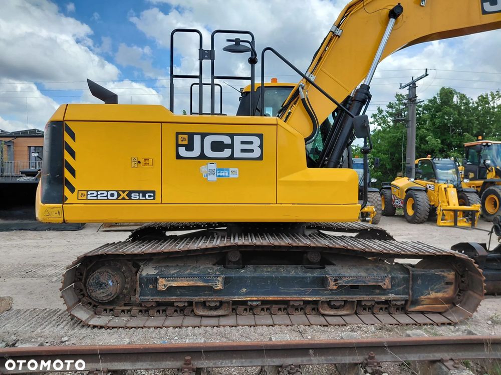 JCB JS220X - 9