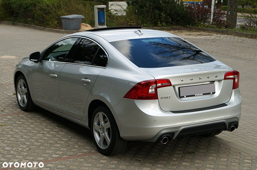 Volvo S60 D5 Summum - 16