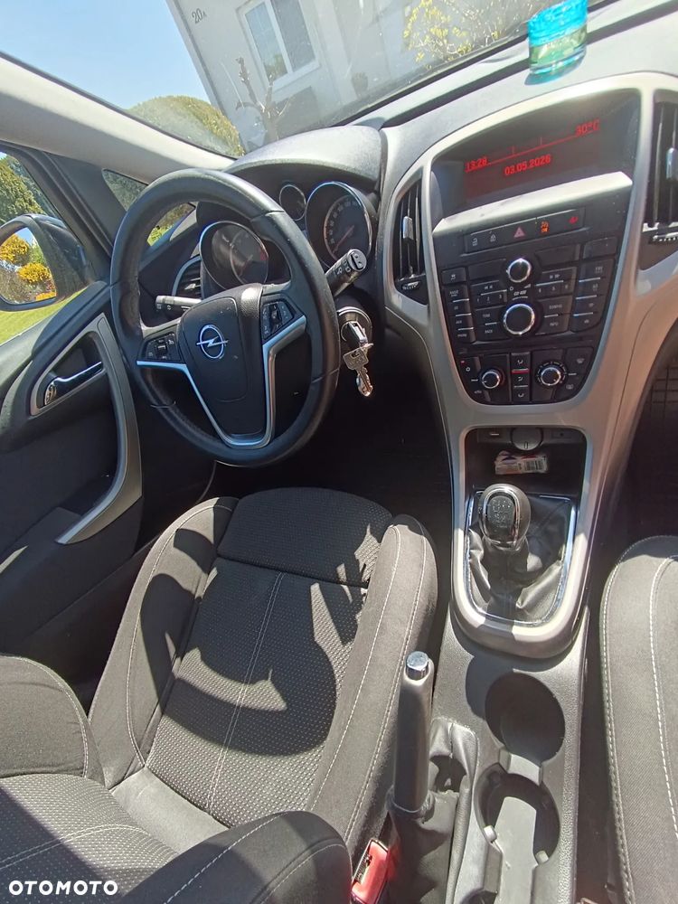 Opel Astra 1.4 Turbo - 12