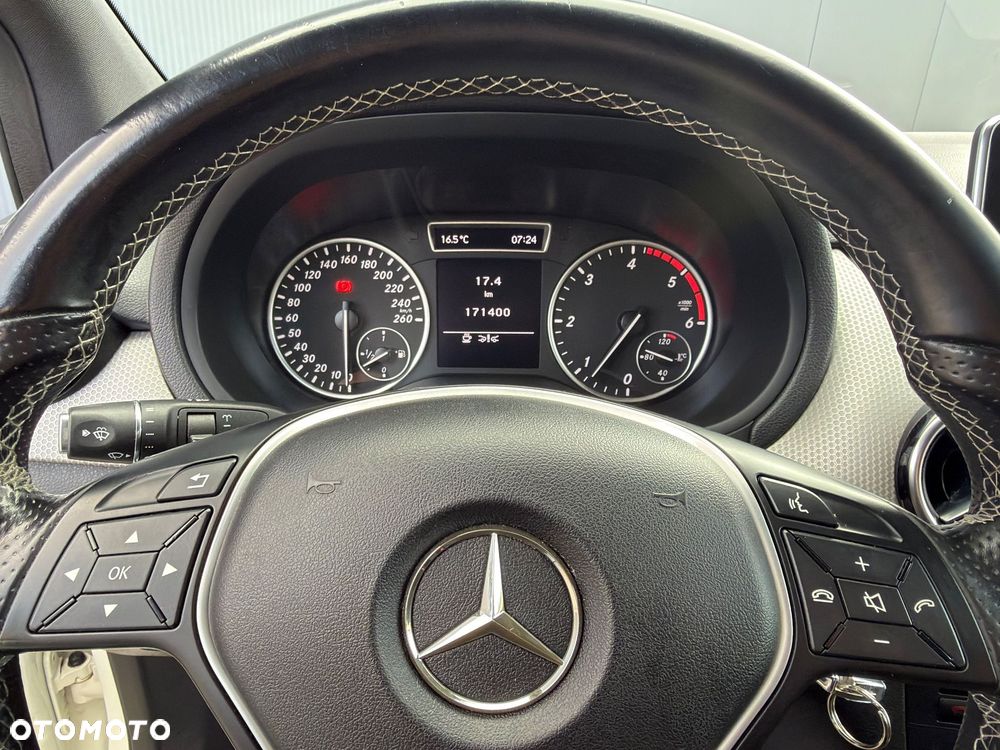 Mercedes-Benz Klasa B 200 CDI (BlueEFFICIENCY) - 13