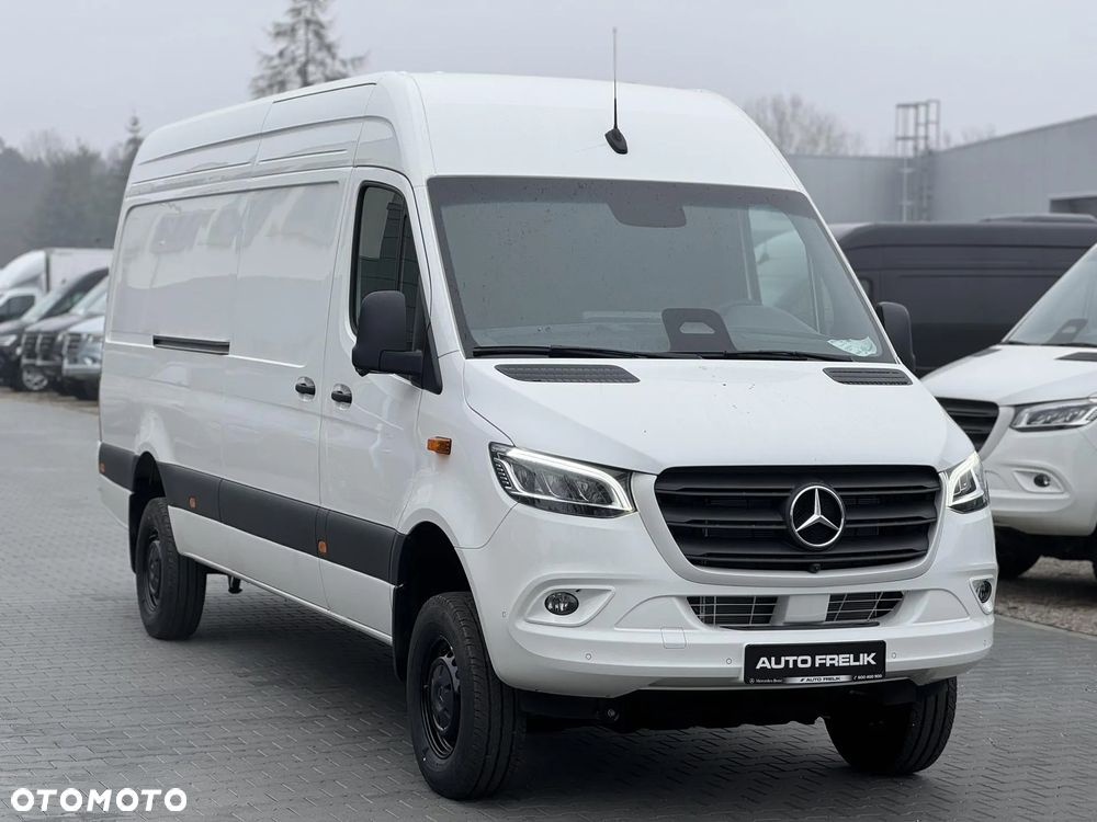 Mercedes-Benz Sprinter - 2