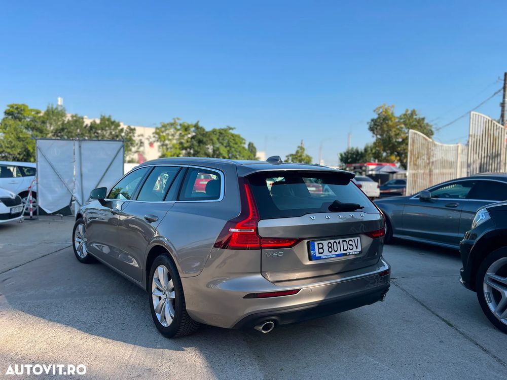 Volvo V60 D4 Momentum Pro - 3