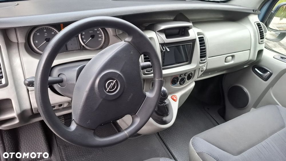 Opel VIVARO - 33