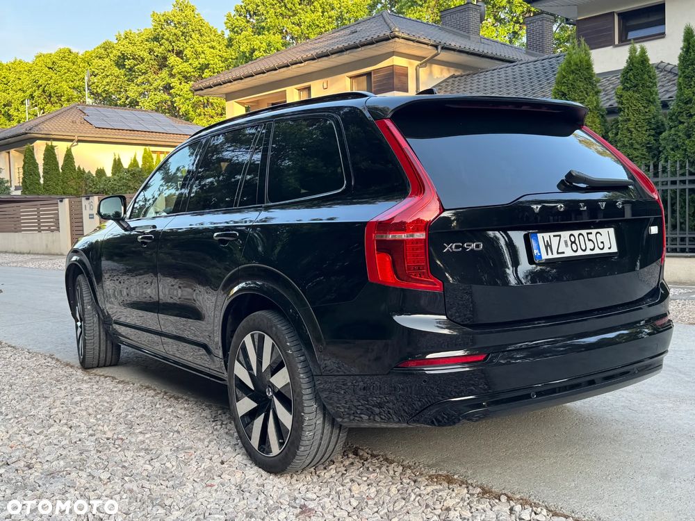 Volvo XC 90 T8 AWD Plug-In Hybrid Ultimate Dark 7os - 6