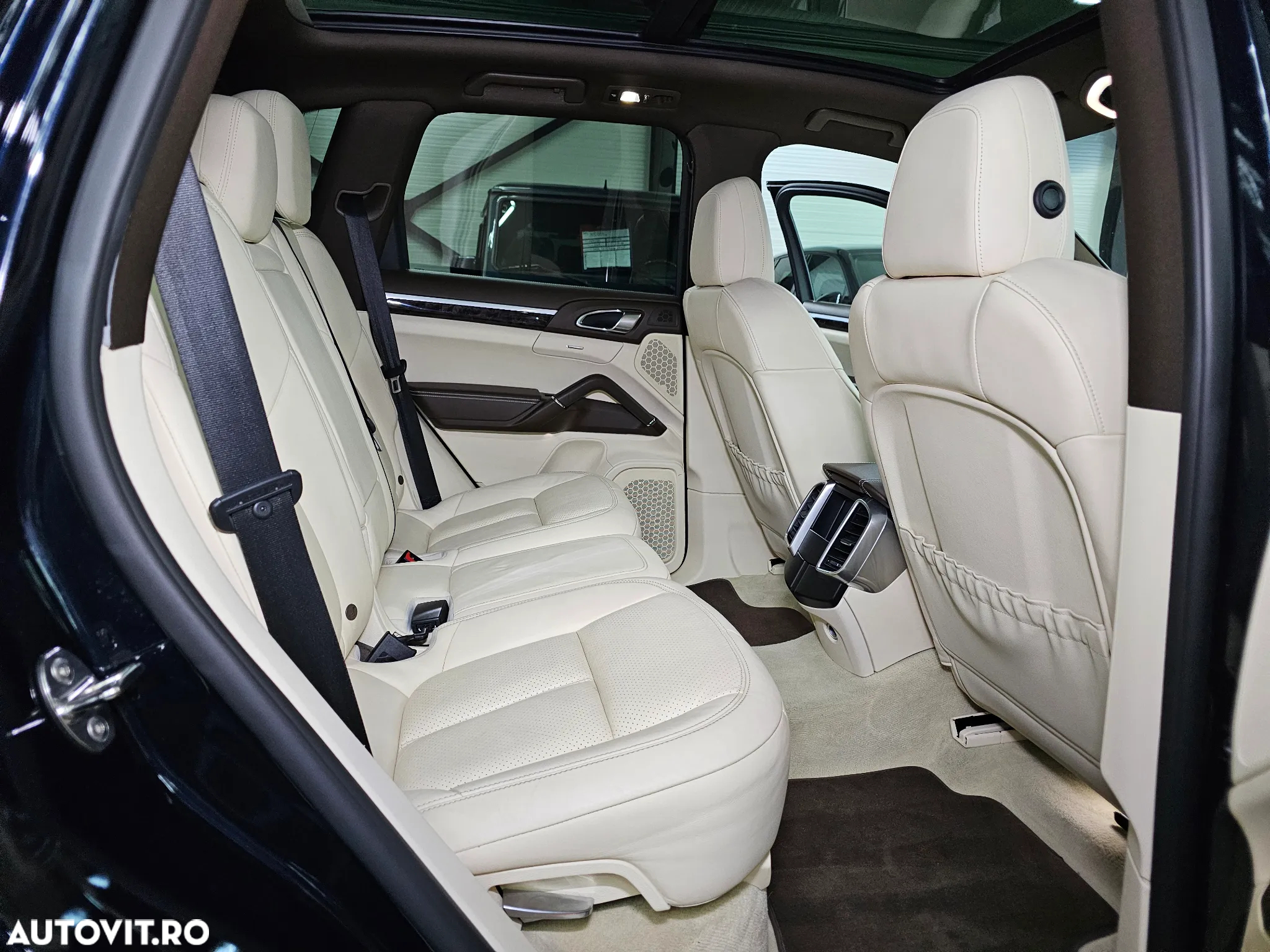 Porsche Cayenne S Hybrid Tiptronic S - 12