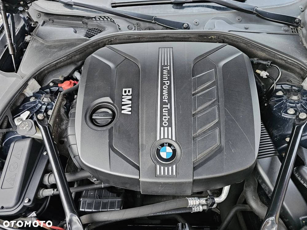 BMW Seria 5 520d - 14