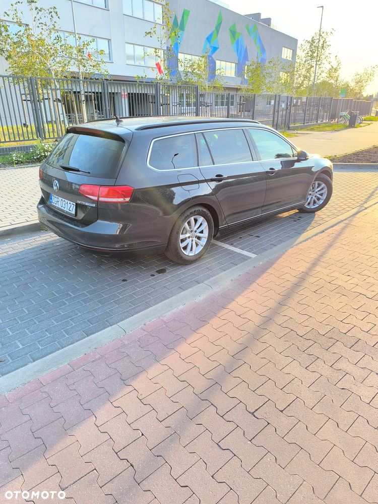 Volkswagen Passat 2.0 TDI (BlueMotion Technology) Comfortline - 4