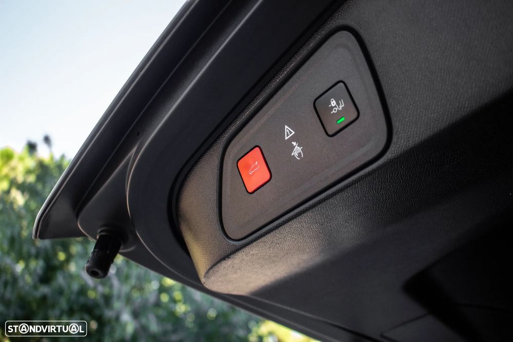 Peugeot 3008 PureTech 130 Stop & Start GPF EAT8 Allure - 28