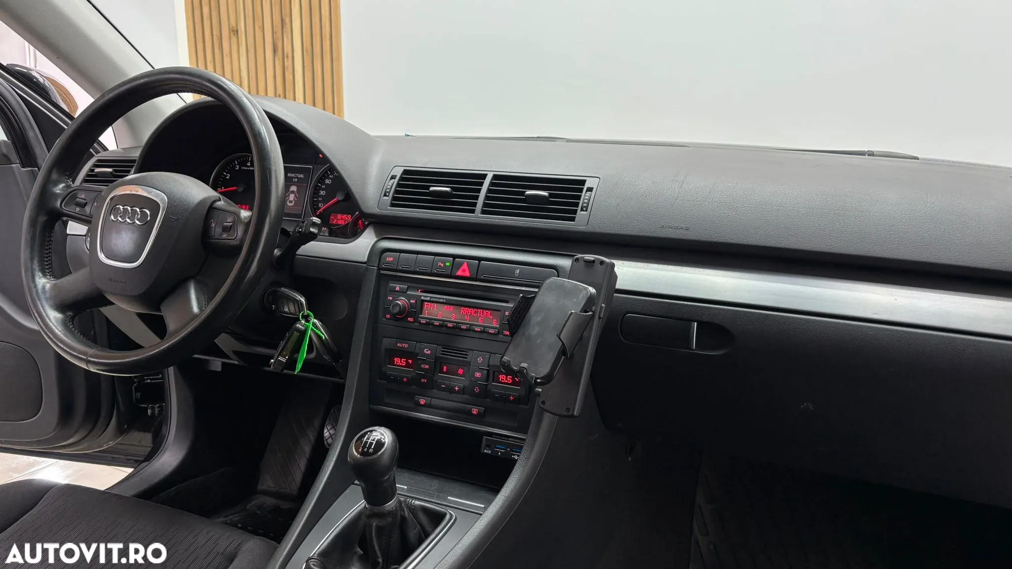 Audi A4 1.6 Avant - 6