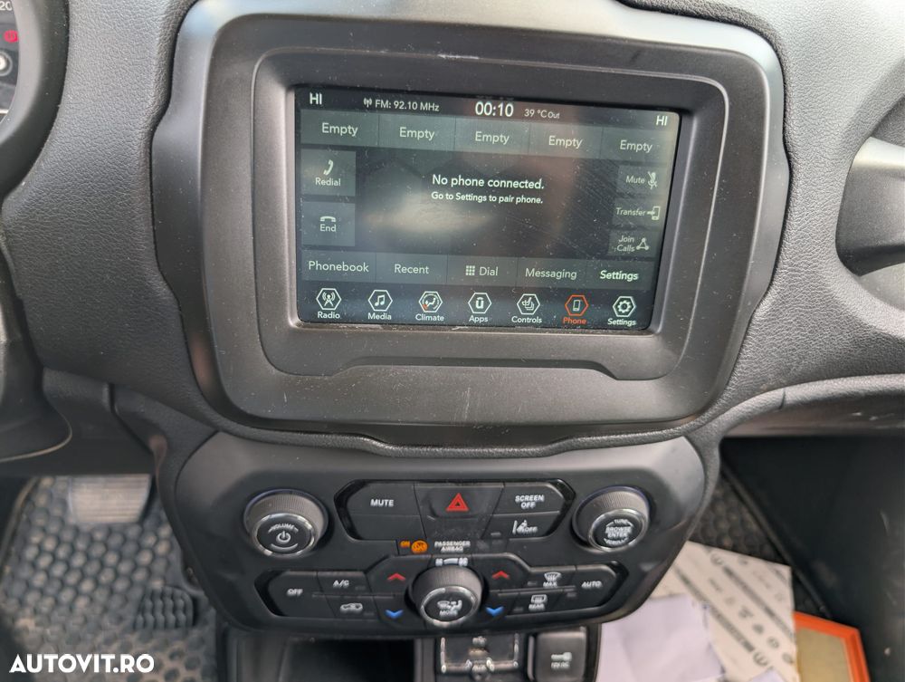 Jeep Renegade - 10