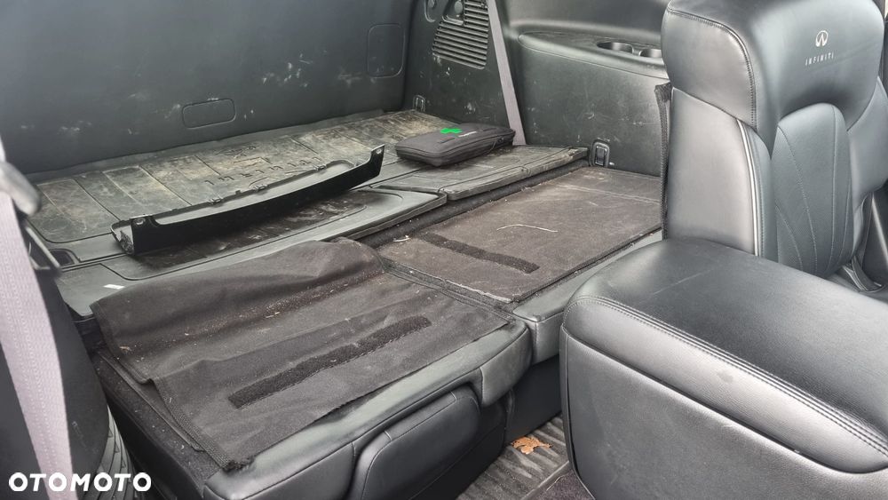 Infiniti QX80 - 24