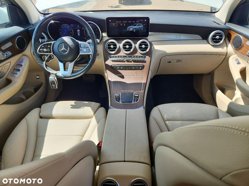 Mercedes-Benz GLC 300 4Matic 9G-TRONIC - 8