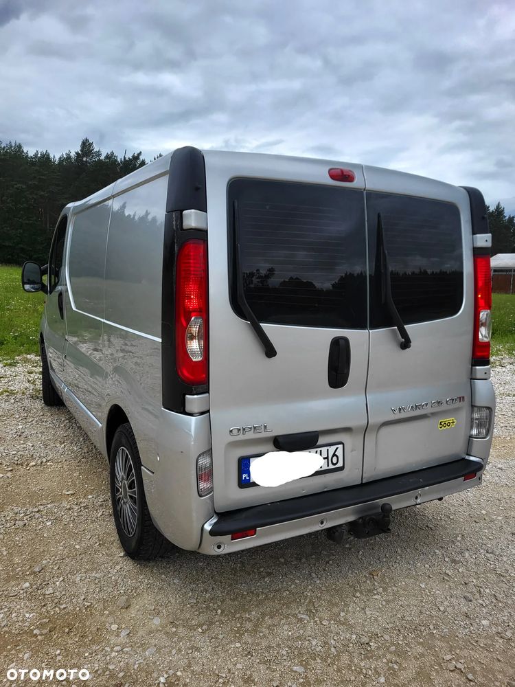Opel Vivaro - 8