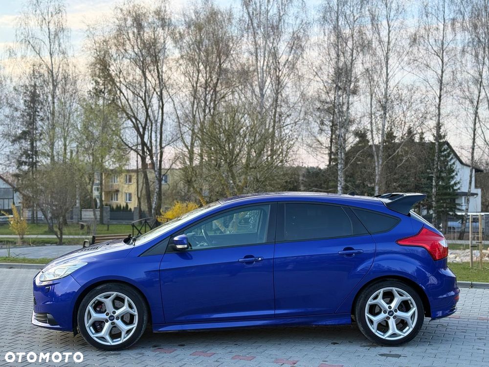 Ford Focus ST2 - 9