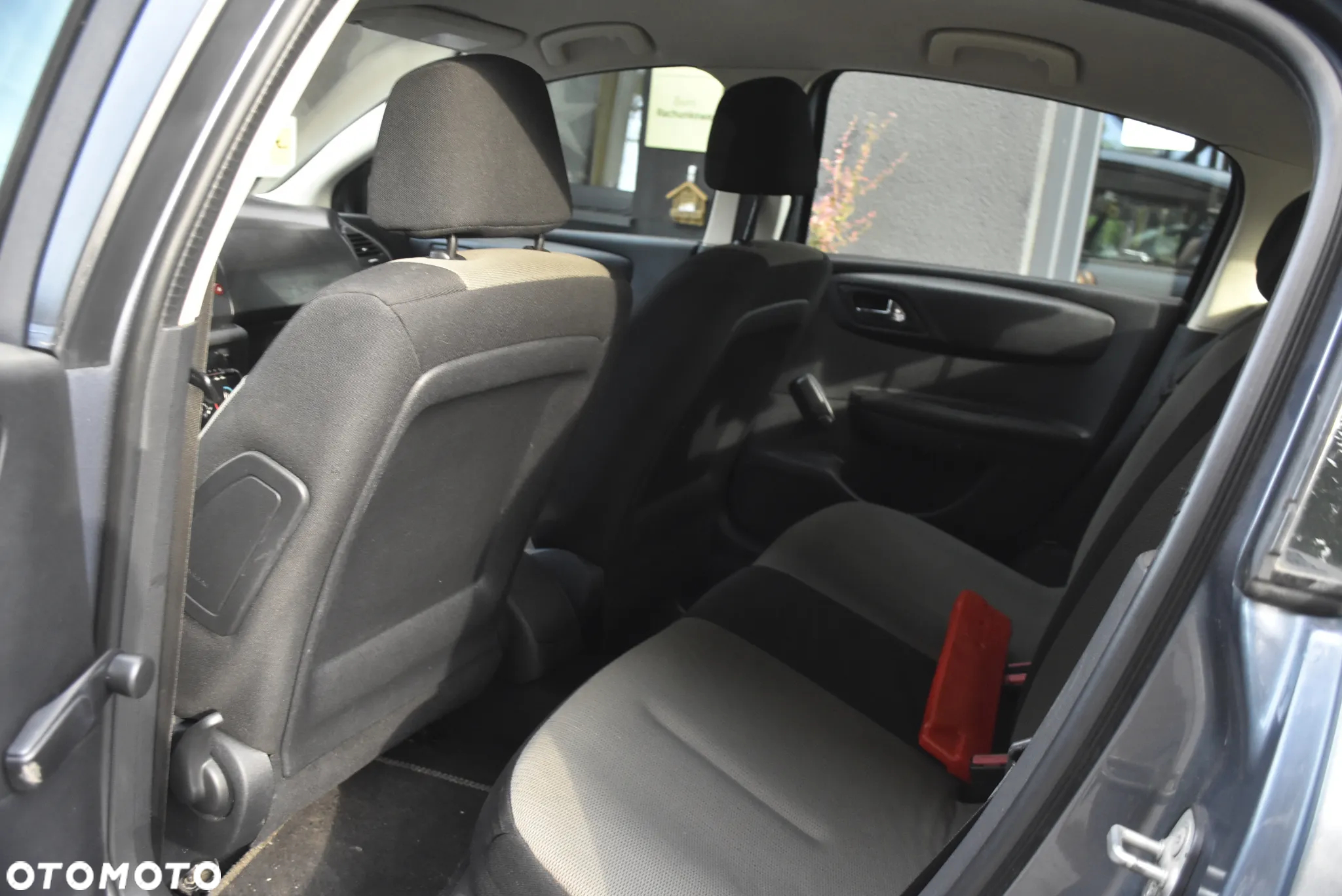 Citroën C4 1.6 16V Style - 10