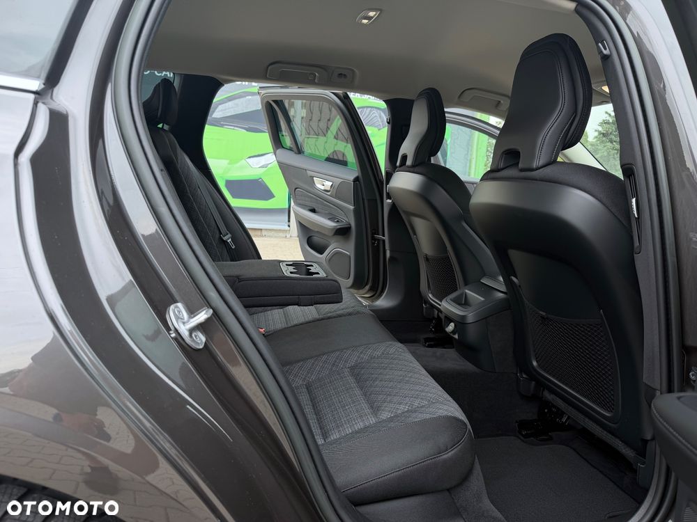 Volvo V60 B4 B Core - 33