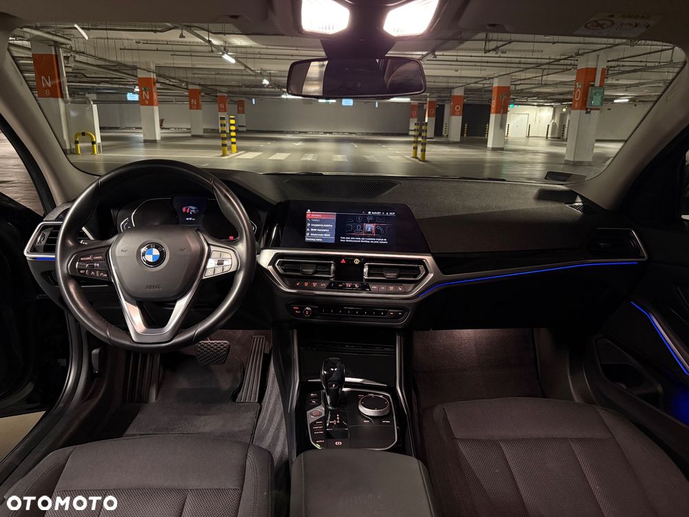 BMW Seria 3 318d Advantage - 9