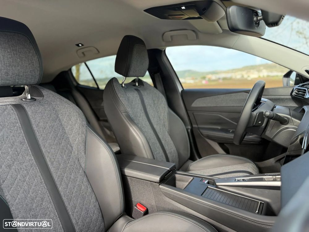 Peugeot 408 1.2 PureTech Allure EAT8 - 6