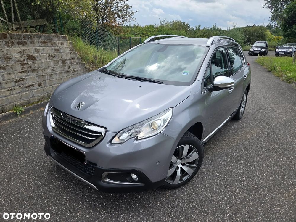 Peugeot 2008 1.2 Pure Tech Style - 2