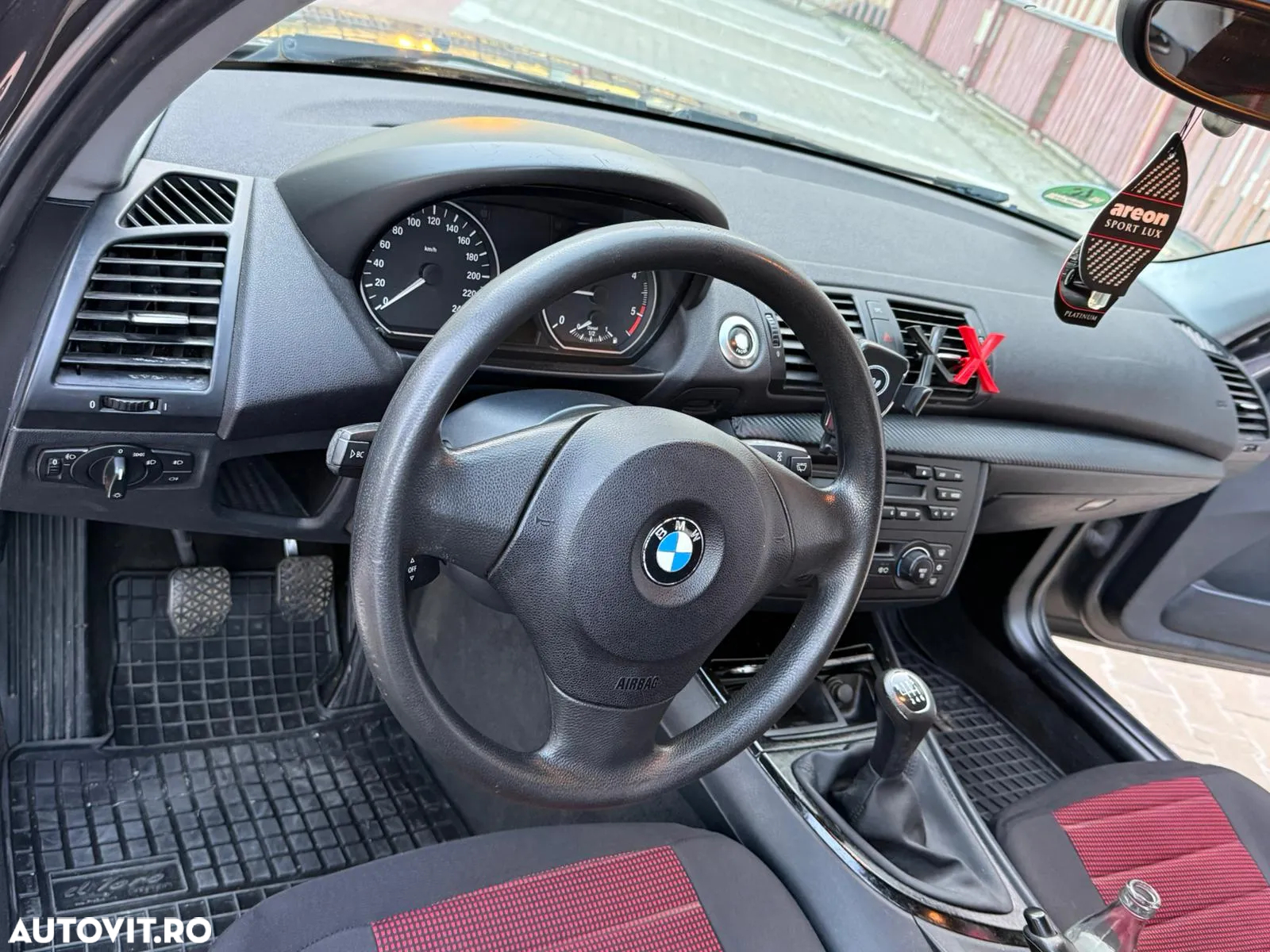 BMW Seria 1 118d - 5