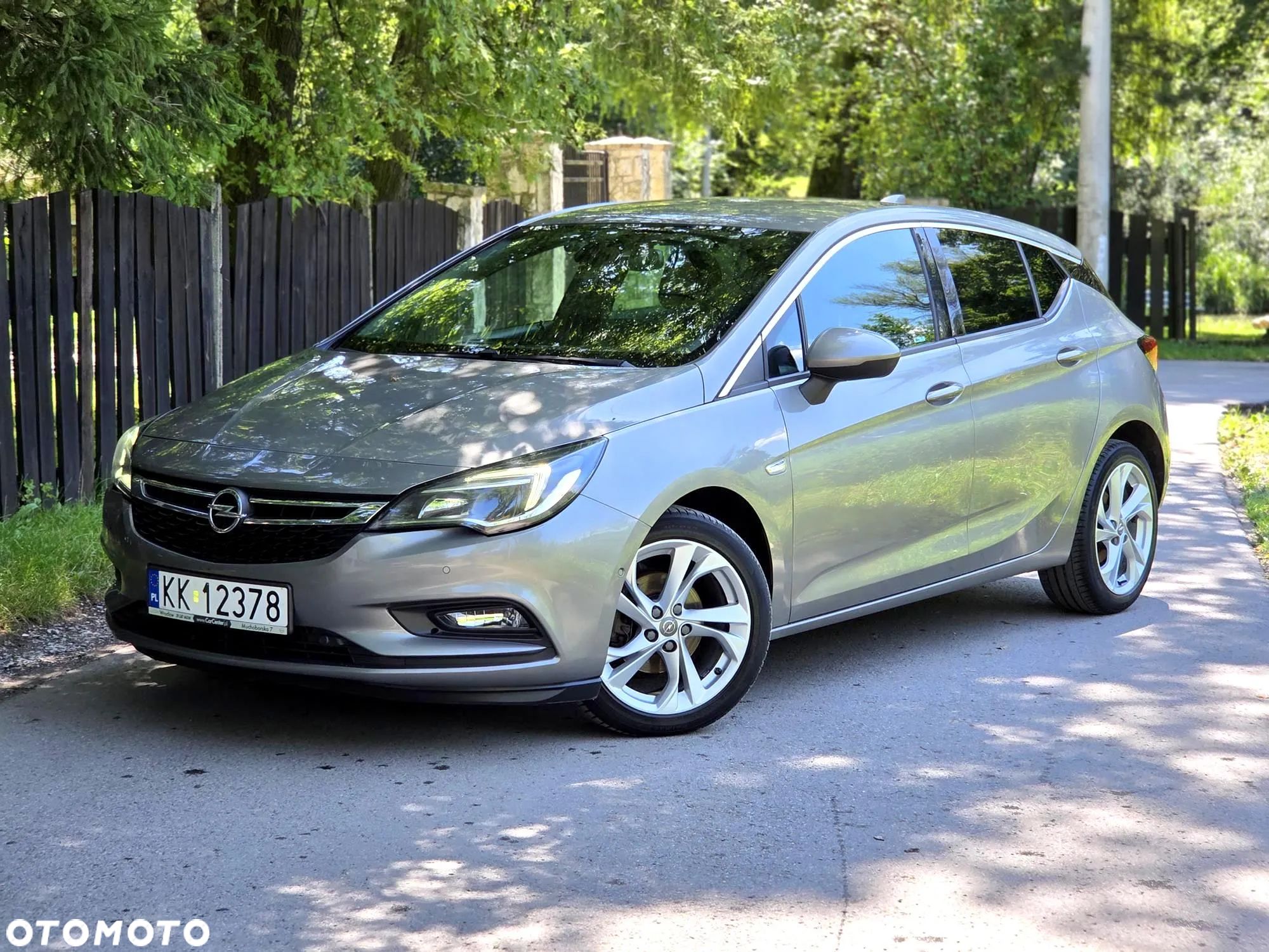Opel Astra V 1.4 T Elite - 1