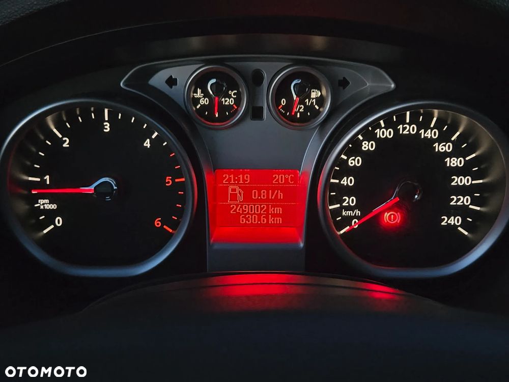 Ford Kuga 2.0 TDCi 2x4 Individual - 23