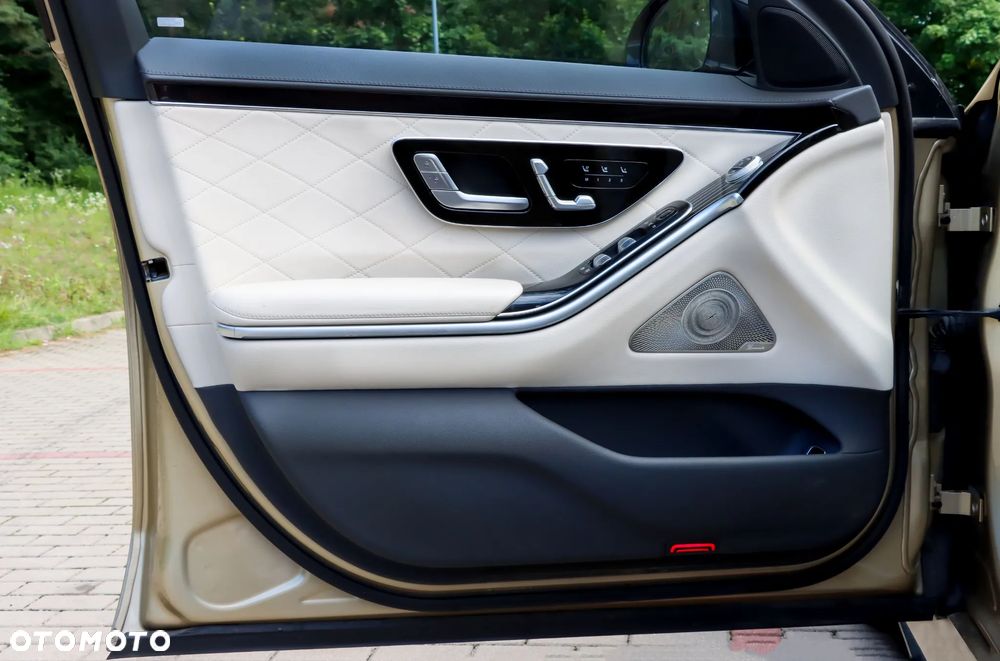 Mercedes-Benz Klasa S 500 4-Matic L 9G-TRONIC - 15