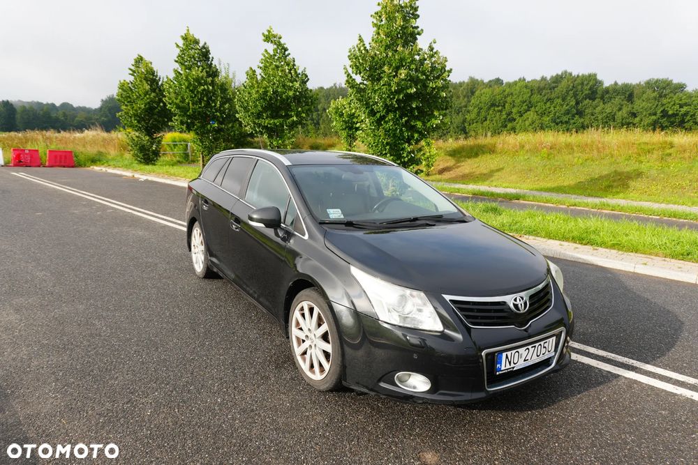 Toyota Avensis 2.0 Prestige MS - 21