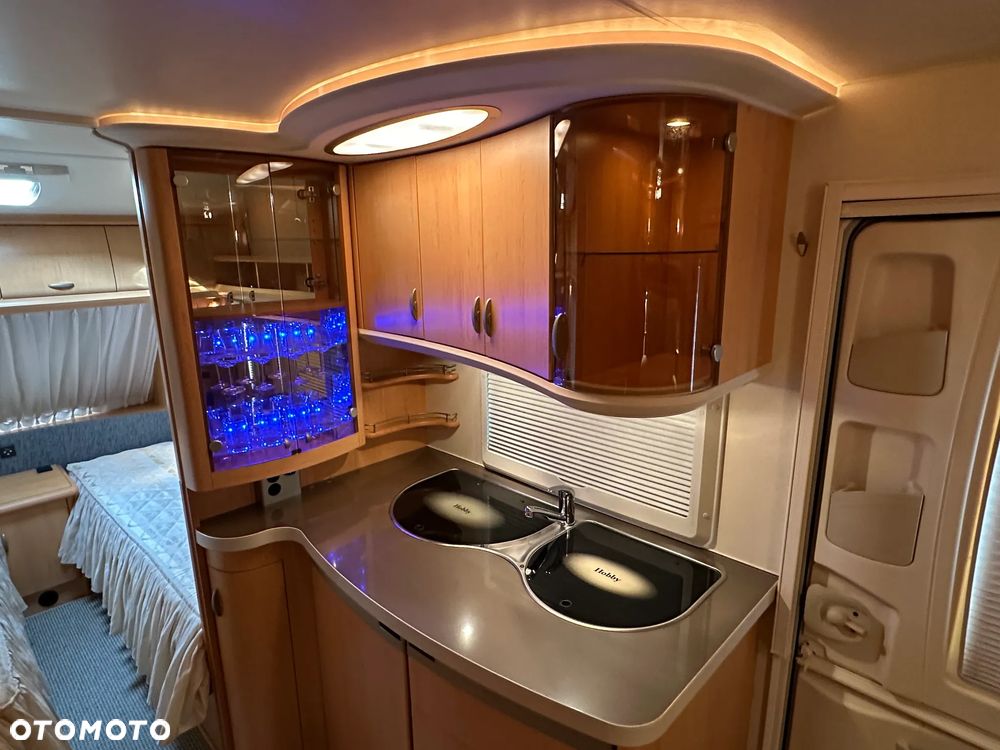 Hobby 495 UL z przedsionkiem i napędem. DMC 1500 kg !!! RATY. - 17