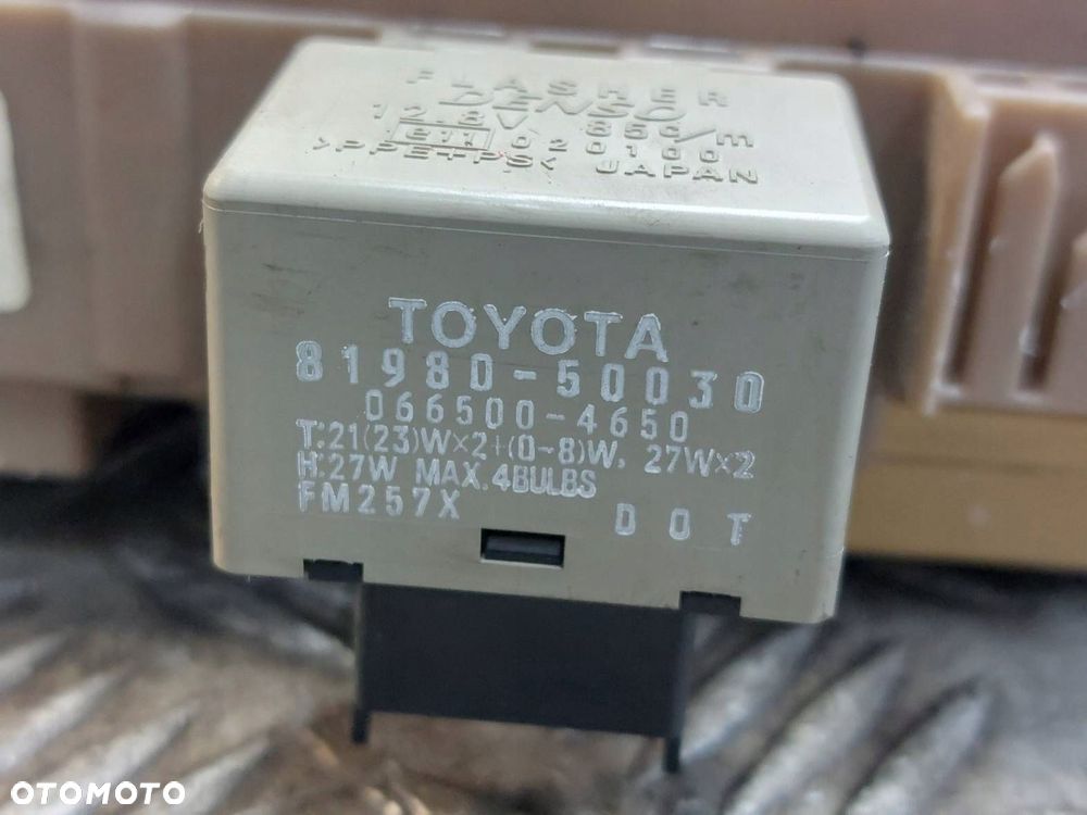 ZESTAW STARTOWY TOYOTA COROLLA VERSO I 2.0 D4D 89661-13120 175800-5371 - 6