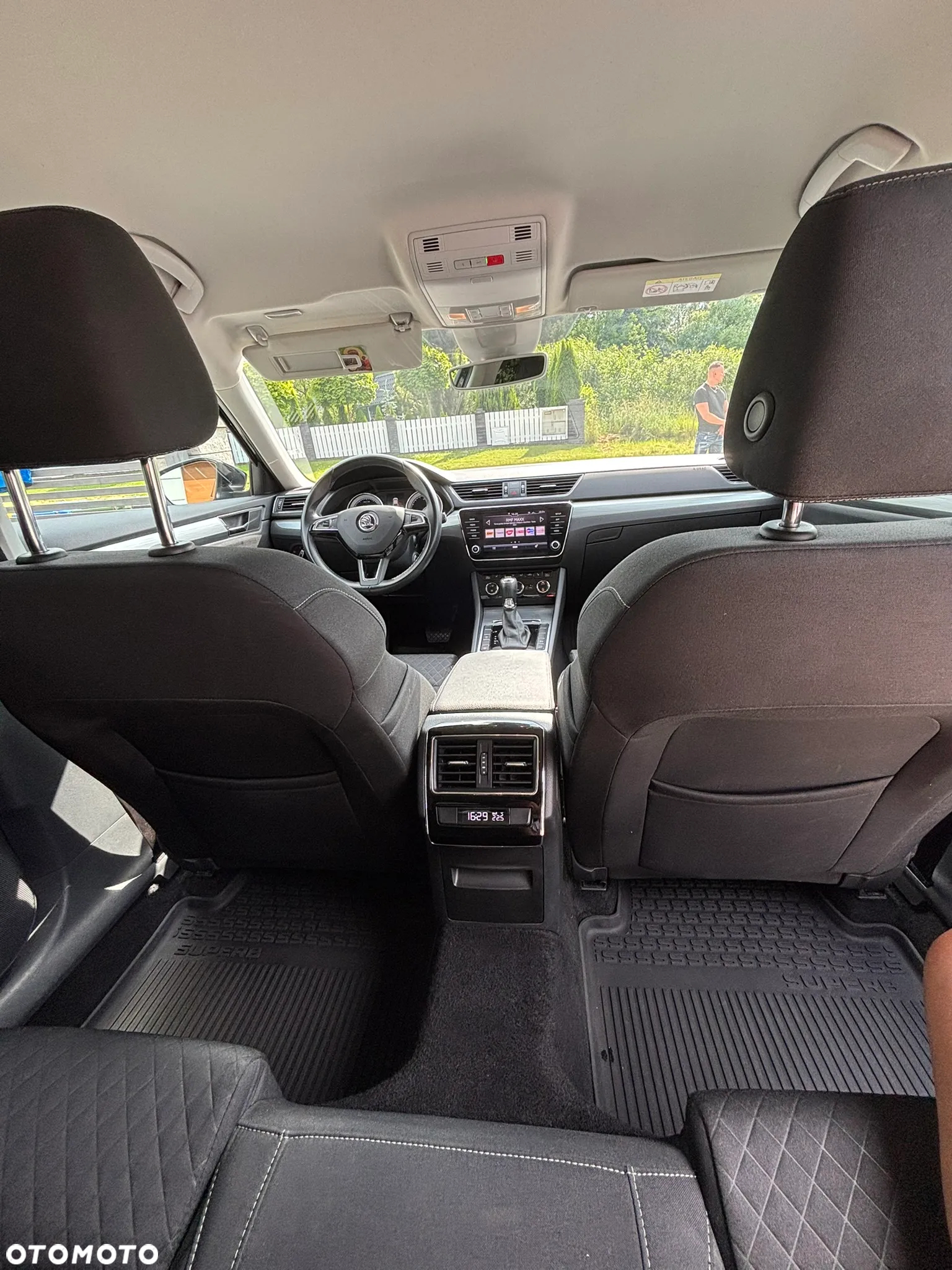 Skoda Superb 2.0 TSI Ambition DSG - 8