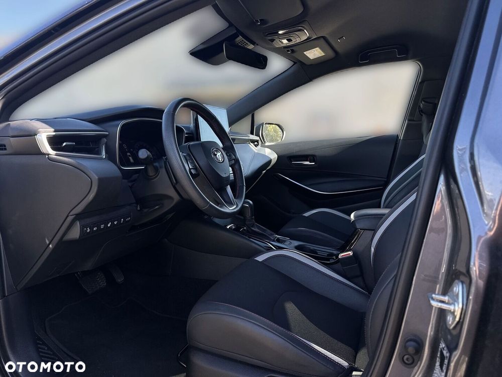 Toyota Corolla 2.0 Hybrid GR Sport - 18