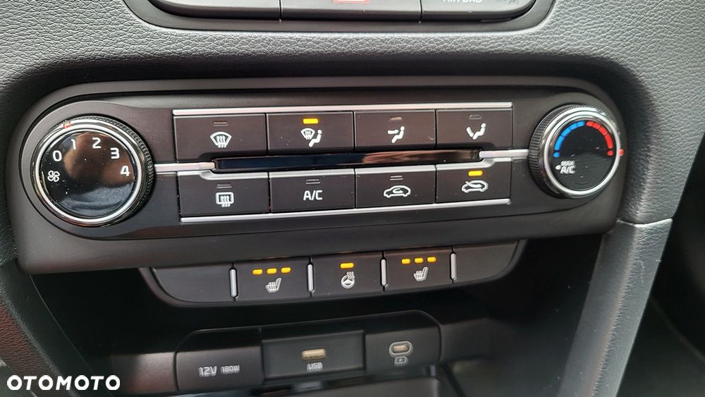 Kia Ceed 1.0 T-GDI Business Line Plus - 29