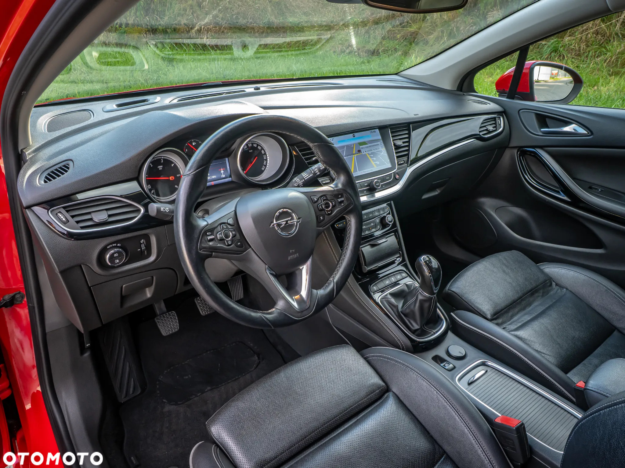 Opel Astra IV 1.6 CDTI Essentia - 32
