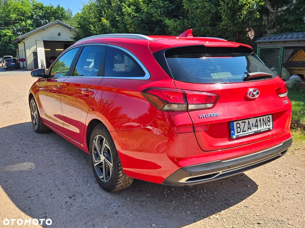 Hyundai i30 1.6 D Comfort - 11