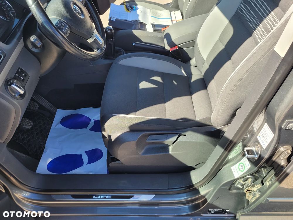 Volkswagen Touran 1.6 TDI DPF BlueMotion Technology Life - 19