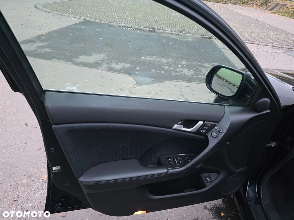 Honda Accord 2.0 Executive - 14