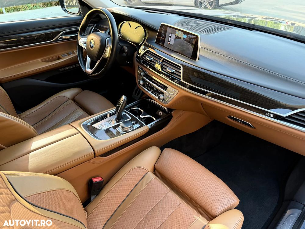 BMW Seria 7 740d xDrive - 17