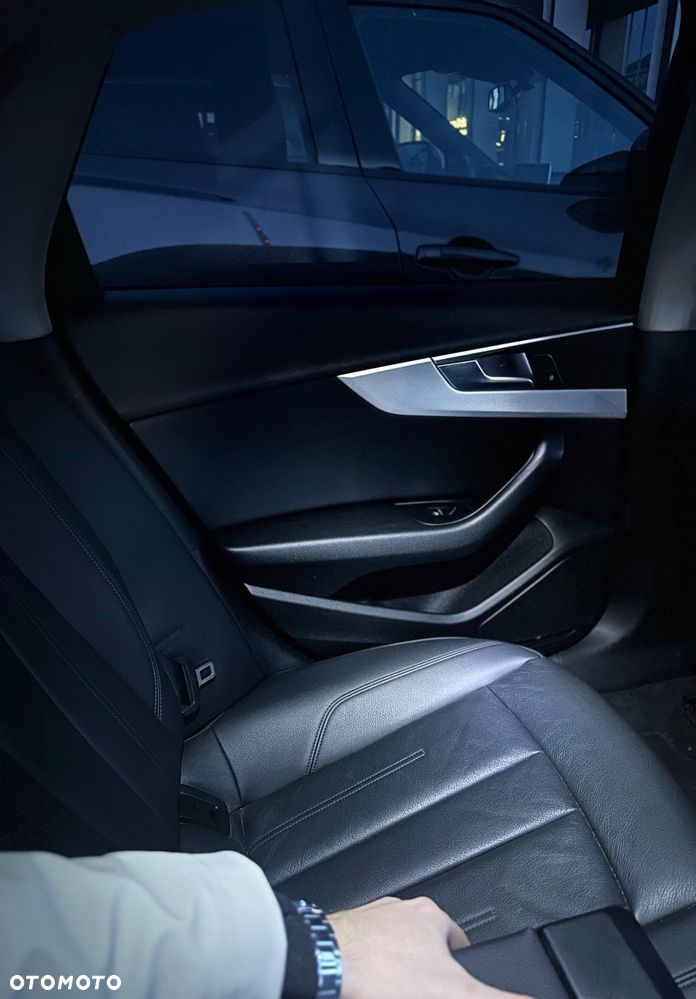 Audi A4 Limousine 2.0 TFSI S tronic - 18