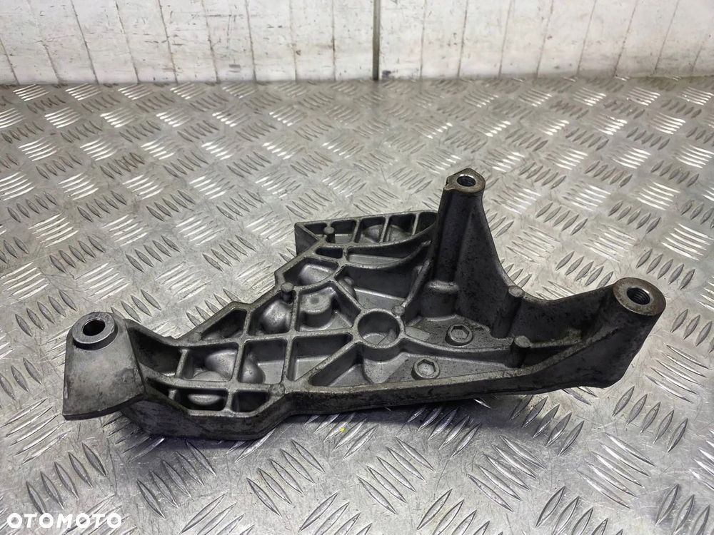 ŁAPA WSPORNIK SILNIKA VW PASSAT B6 AUDI A3 E0S 2.0 TDI 2003-2015 03G199207E - 8