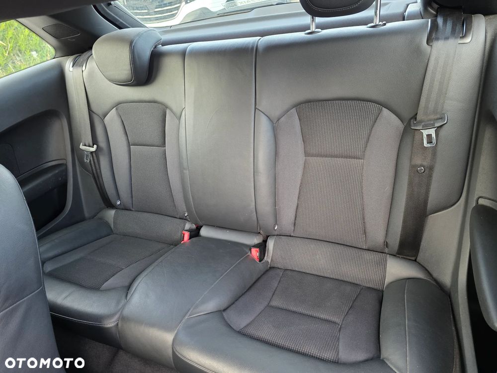 Audi A1 3-drzwiowe 1.6 TDI S line edition m S line Sportpaket - 12